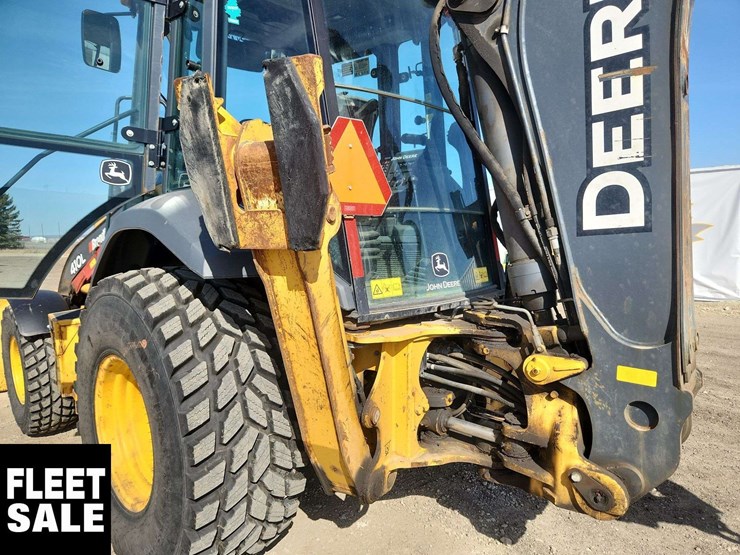 2016-deere-410l-image-26