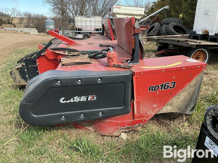 2015-case-ih-rd163-image-4