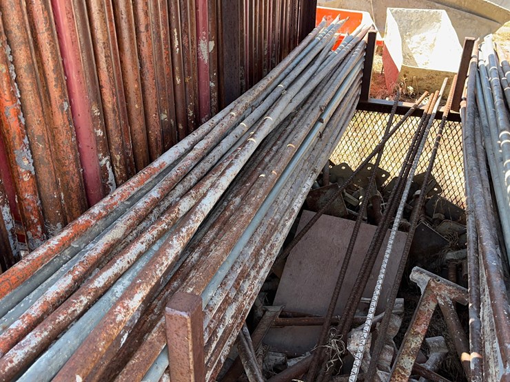 scaffolding-on-carring-cage.-image-5