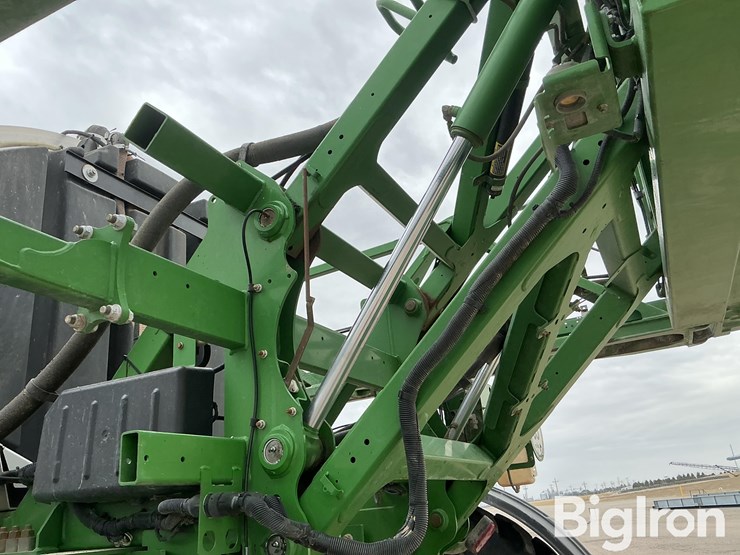 2017-john-deere-r4038-image-17