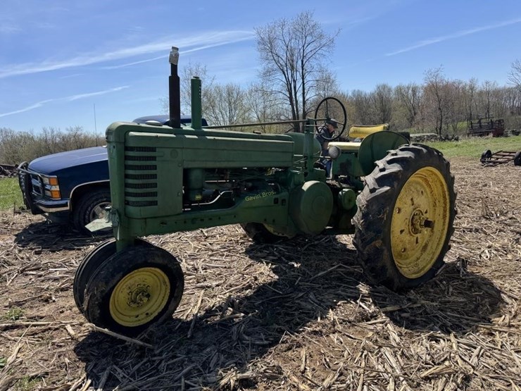 john-deere-b-image-5