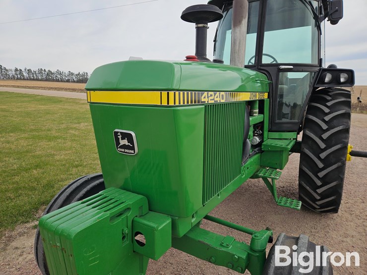 1982-john-deere-4240-image-10