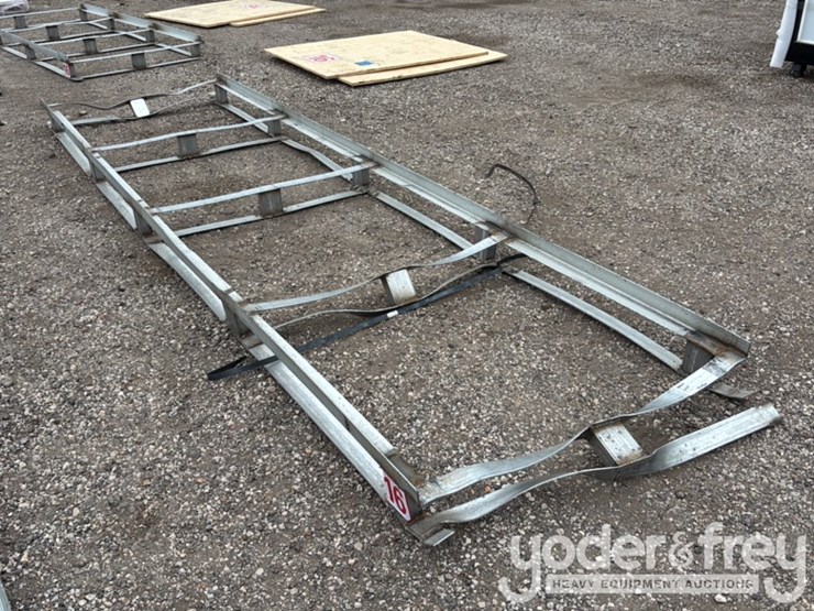 unused-forklift-metal-pallet,-w3’×-h10’-image-1