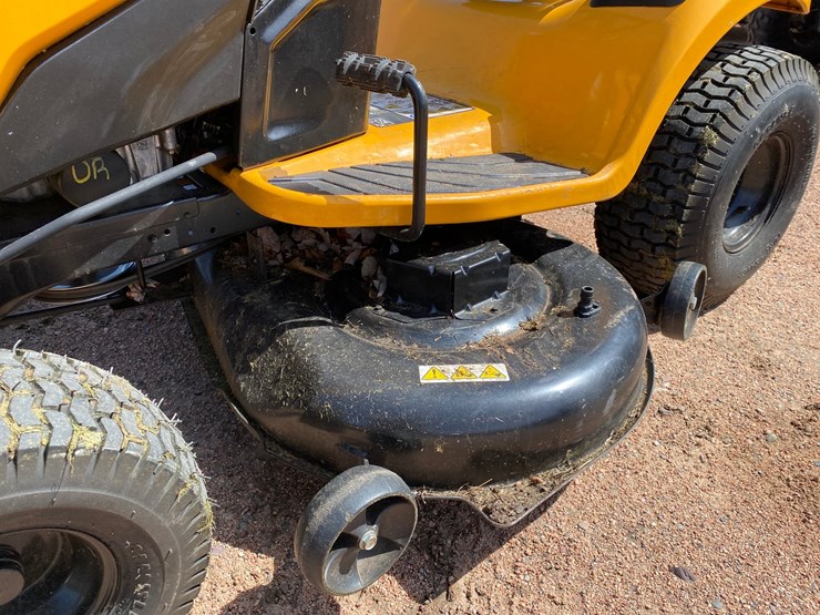 #1547-•-2022-cub-cadet-lt46-riding-lawn-mower-image-15