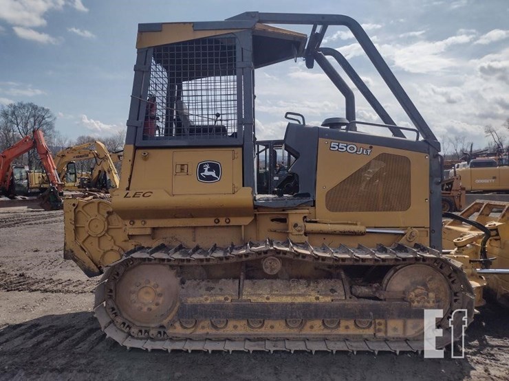 2004-deere-550j-lt-image-24