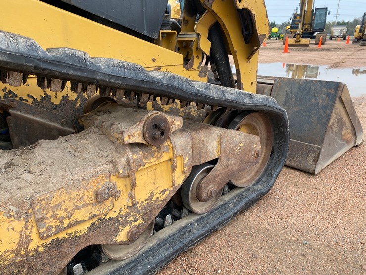 caterpillar-259d-image-36