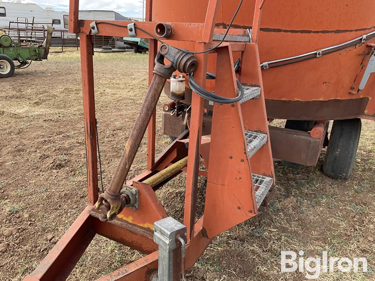 jay-lor-600-direct-3ii-vertical-mixer/feeder-image-11