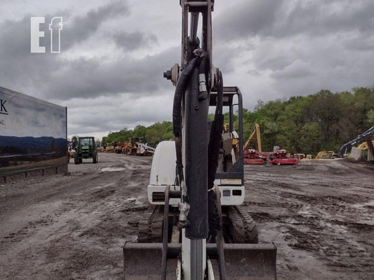 2004-bobcat-331g-image-25