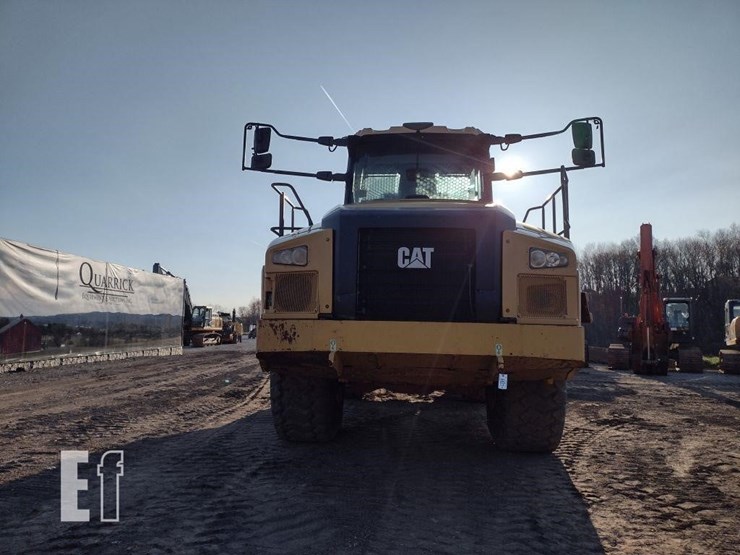 2019-caterpillar-745-image-2