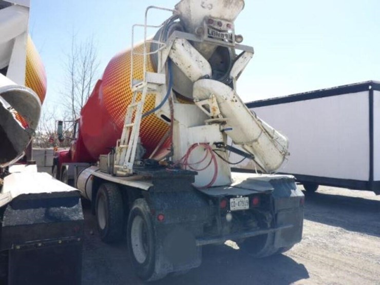 1999-mack-rb690s-image-3