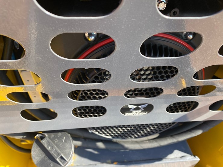 #5563-•-2026-ats-t460-tracked-mini-skid-steer-with-some-damage-image-13