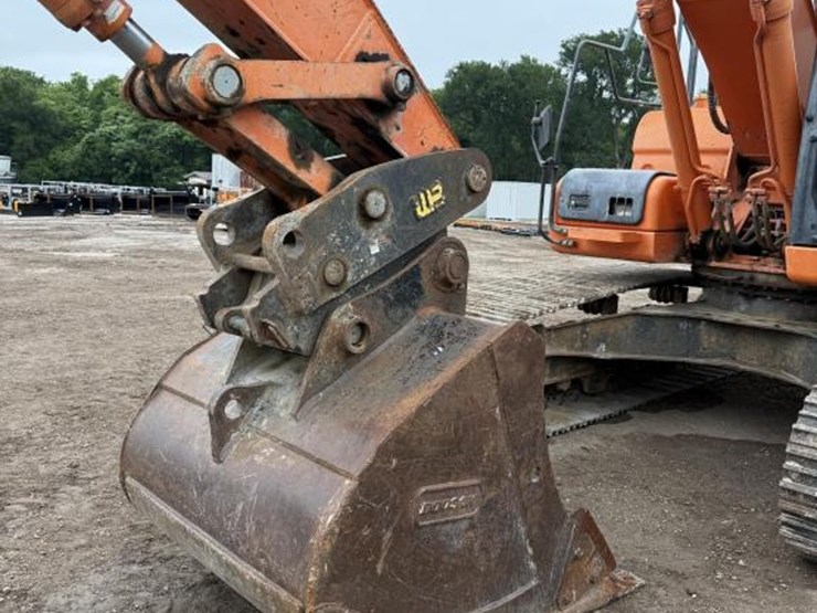 2014-doosan-dx225-lc-image-2