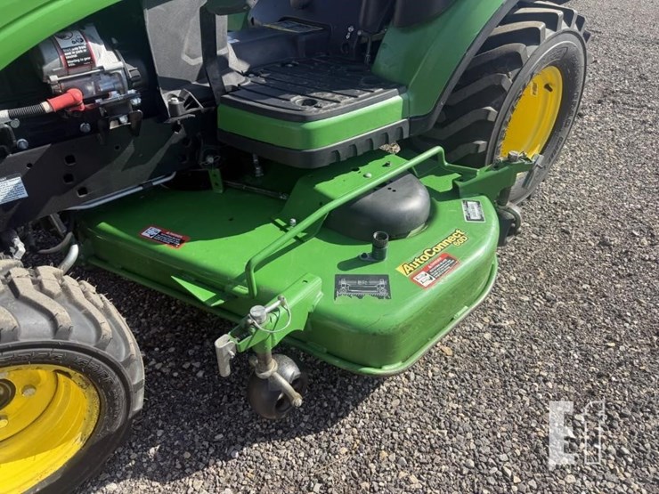 john-deere-1025r-image-7