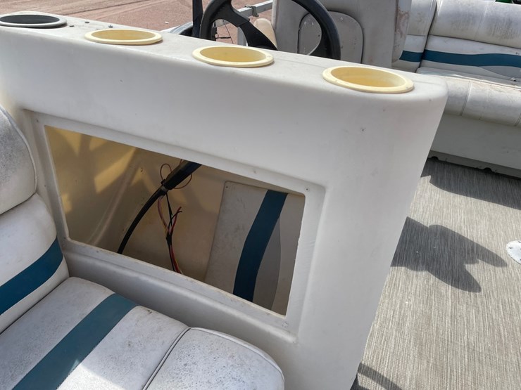 #1576-•-1990-tmc-30'-pontoon-boat-(no-title)-image-20