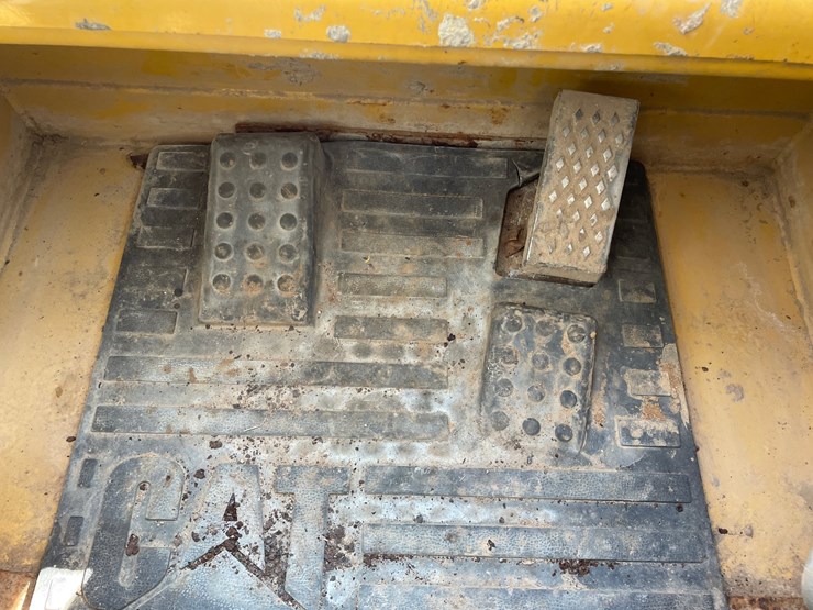 caterpillar-247b3-image-34