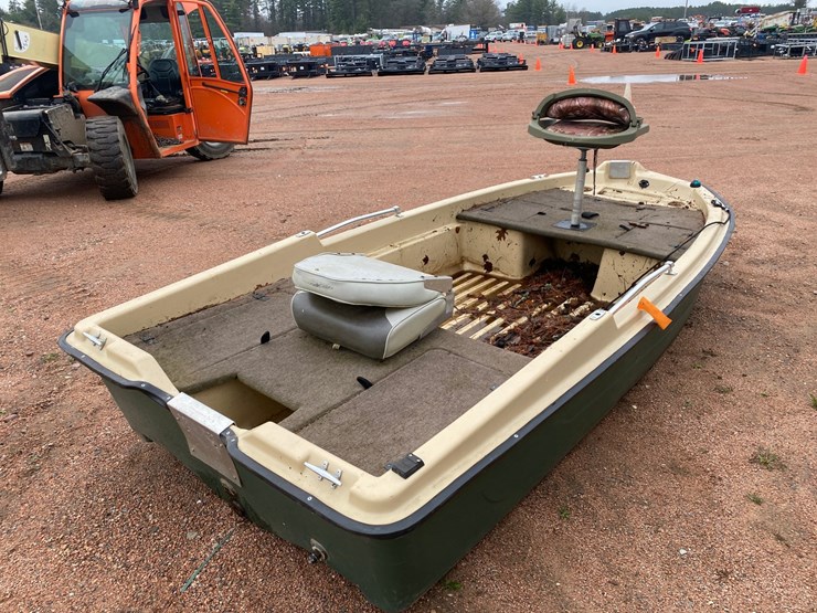 #1563-•-12'-kl-industries-120-poly-boat-image-4