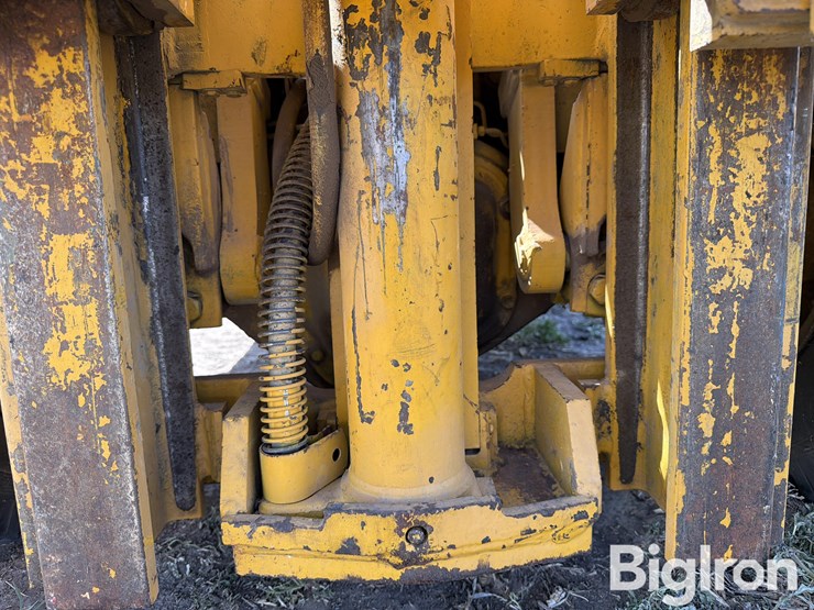 caterpillar-v40b-image-12