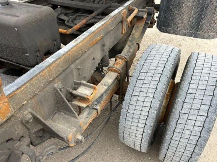2020-ford-f550-xl-image-46