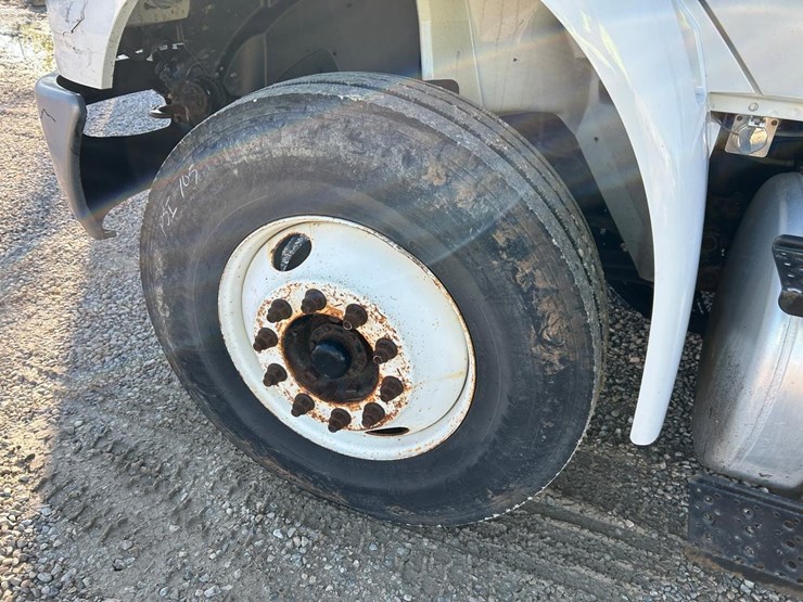 2016-international-durastar-4300-image-27