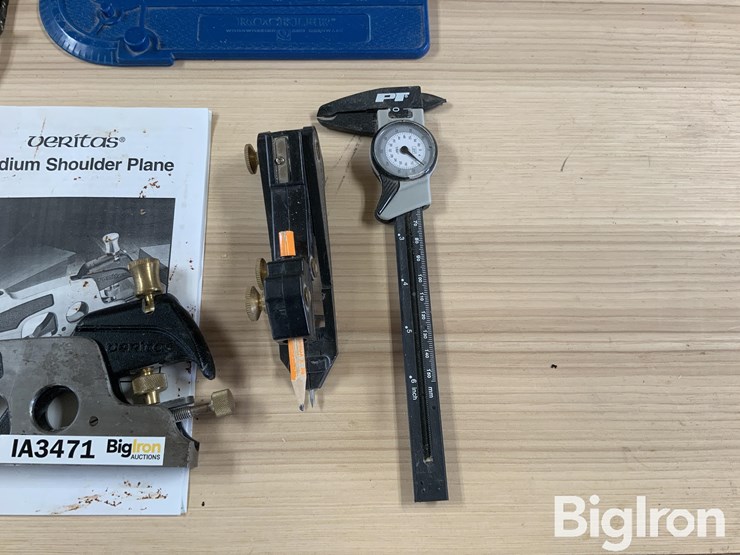 various-hand-tools-image-9