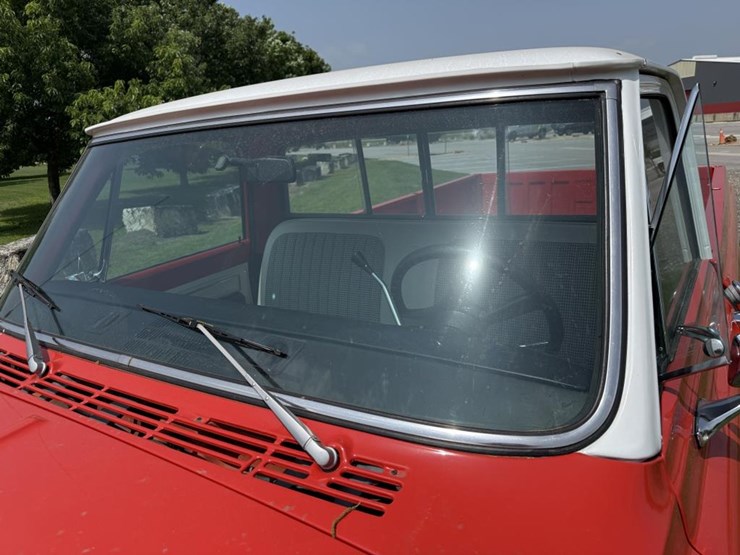 1972-chevrolet-custom-deluxe-image-21