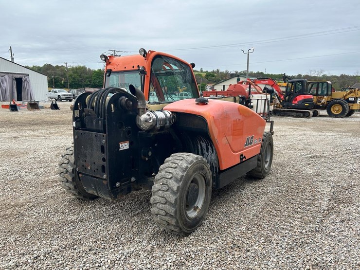 2015-jlg-g5-18a-image-4