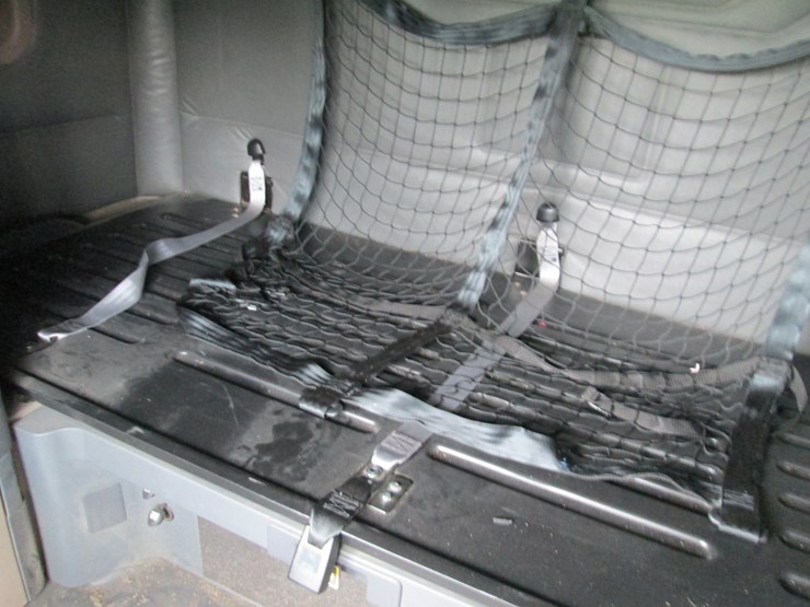 2016-freightliner-cascadia-113-image-31