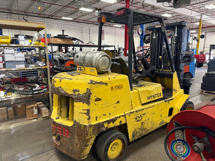 #2000-•-hyster-7700lb-forklift-image-6