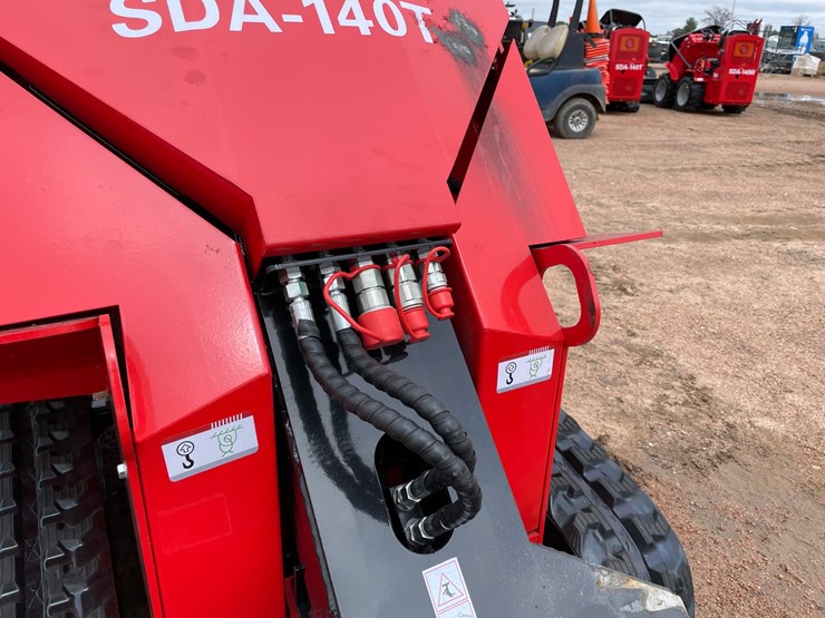 #5567-•-agt-sda-140t-tracked-mini-skid-steer-image-7