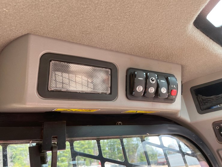 caterpillar-289d-image-41