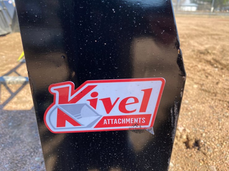 #4072-•-kivel-2,000-lbs.-pallet-fork-attachment-image-9
