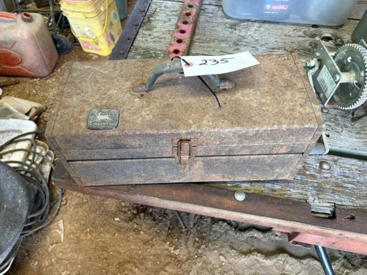 john-deere-tool-box-image-1