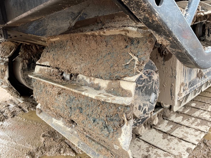 2017-gyro-trac-gt35-image-25