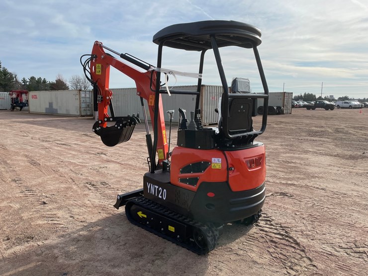 #5523-•-2026-cfg-ynt20-diesel-mini-excavator-image-3