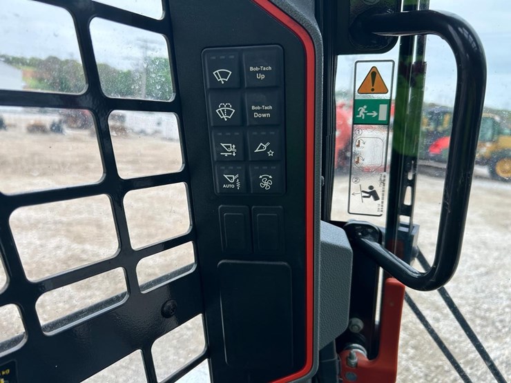 2023-bobcat-t66-image-28