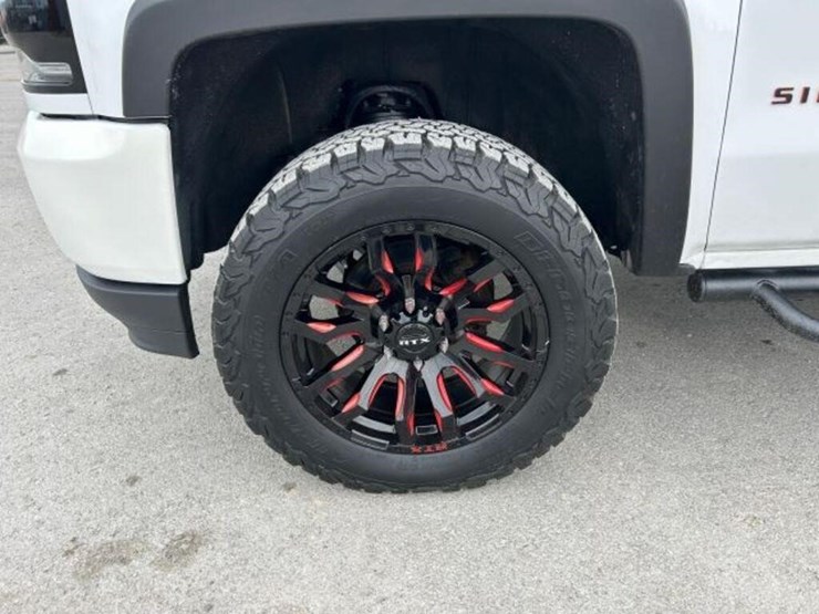 2018-chevrolet-silverado-1500-ltz-image-101