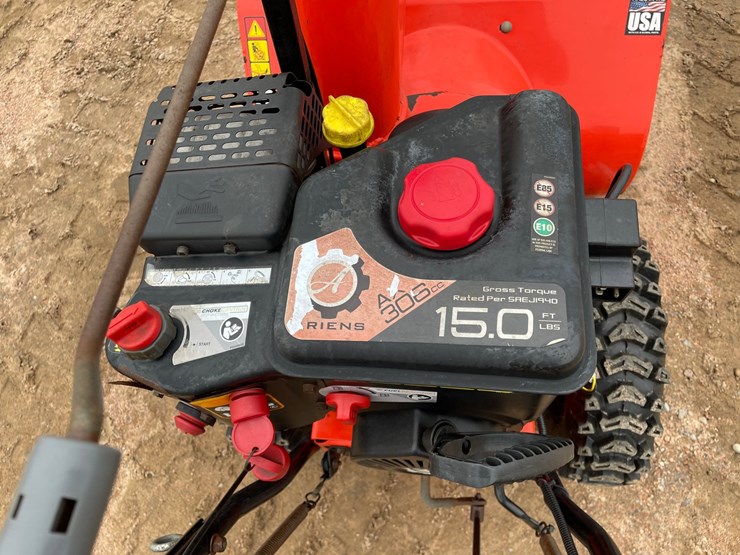 #1543-•-ariens-deluxe-28-sho-snowblower-image-9