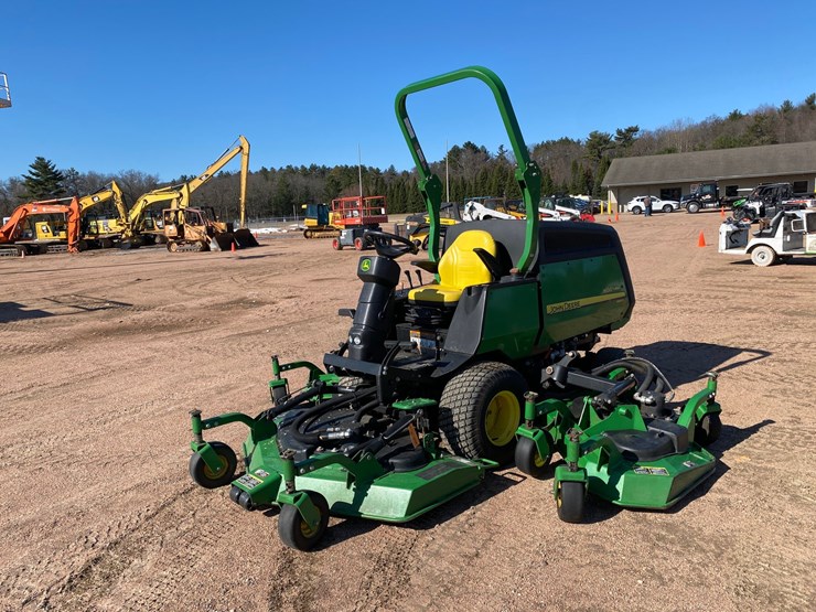 2014-john-deere-1600t-image-1