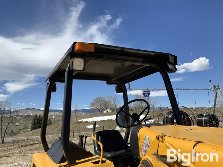 1990-deere-210c-image-15