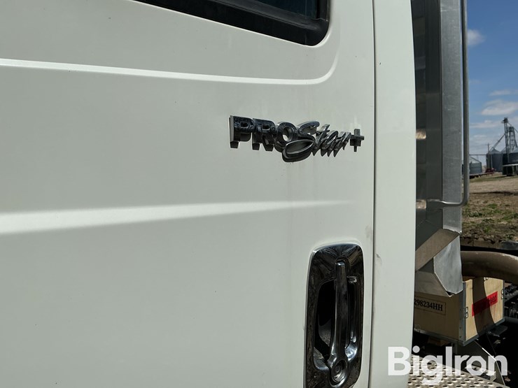 2013-international-prostar-image-10