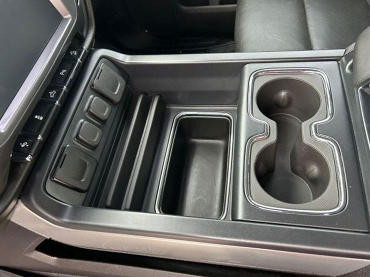 2018-chevrolet-silverado-1500-ltz-image-21