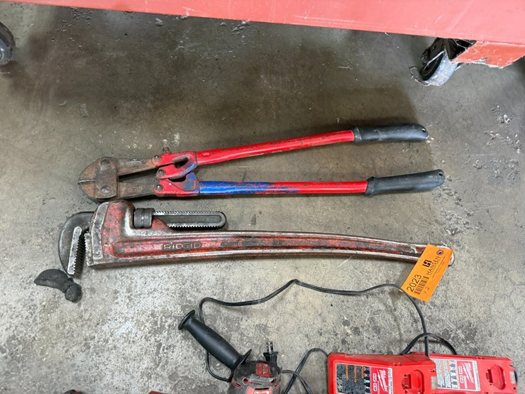 #2023-•-ridgid-pipe-wrench-and-bolt-cutters-image-1