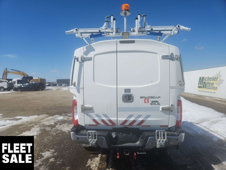2018-ford-f350-image-23