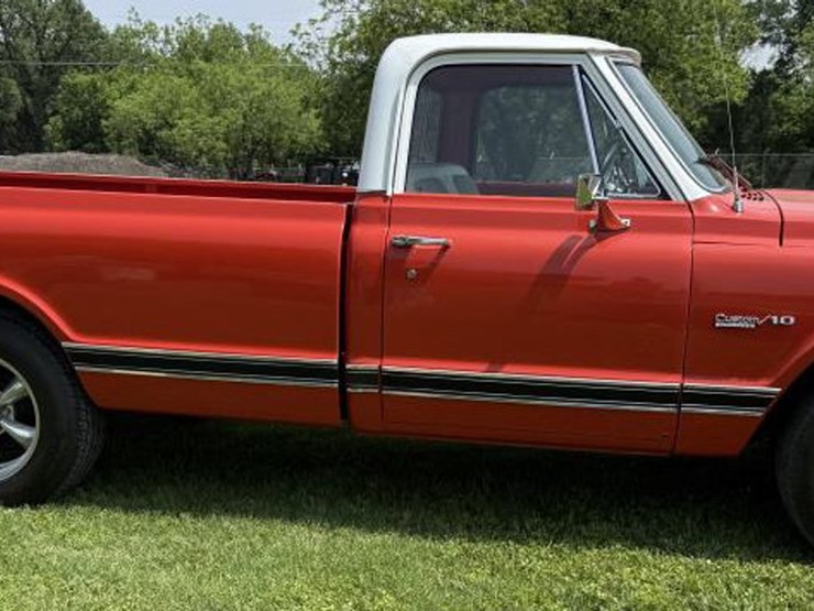 1972-chevrolet-custom-deluxe-image-5