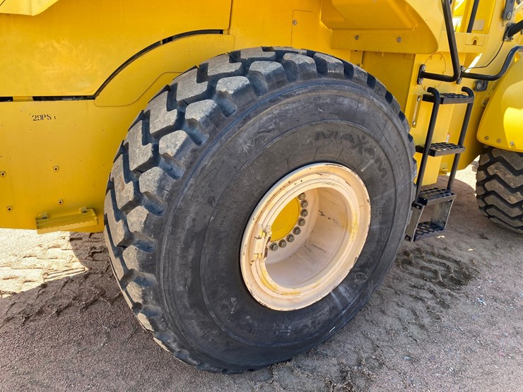 2005-new-holland-lw230b-image-35