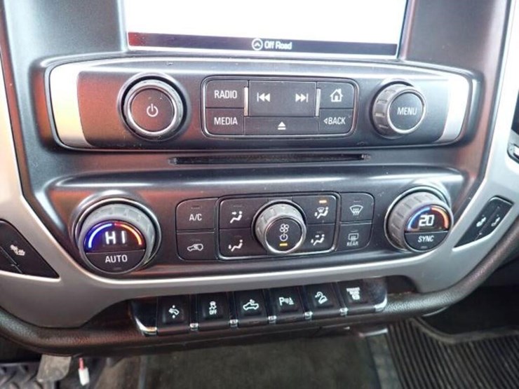 2016-gmc-2500hd-image-23