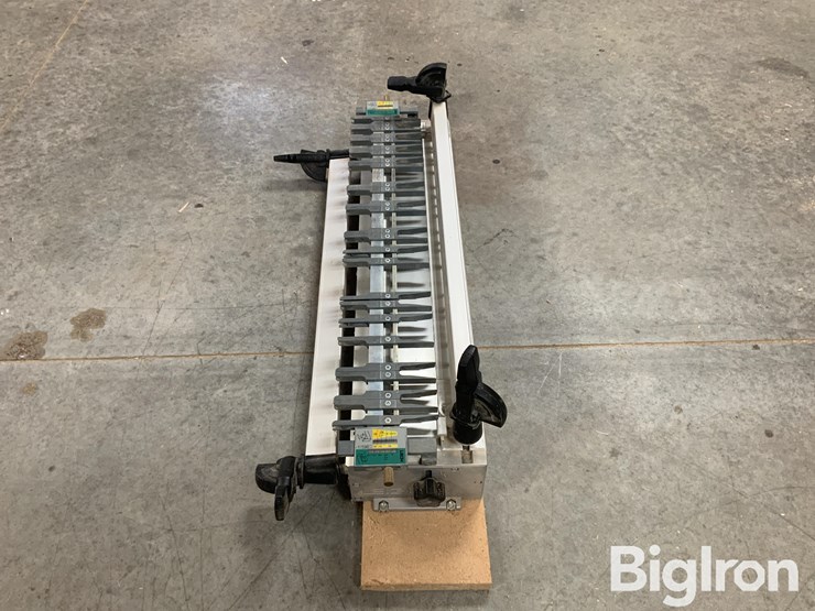 leigh-d4r-24”-dovetail-jig-image-8