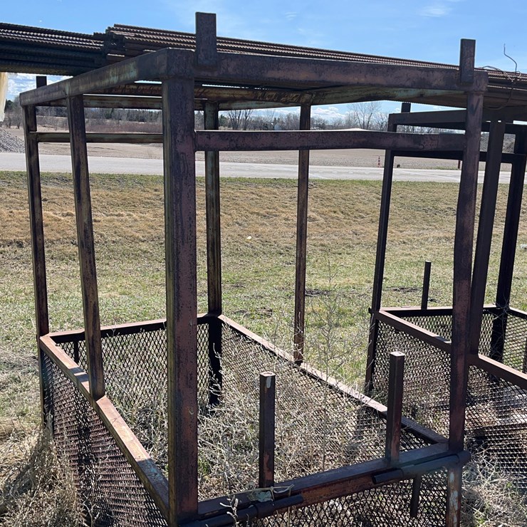 Scaffolding on Carring Cage.