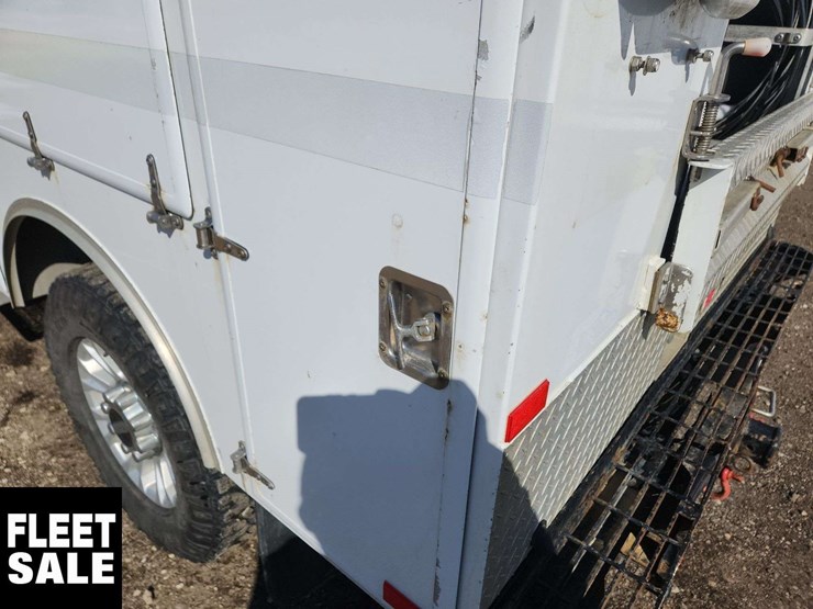 2020-ford-f350-image-41