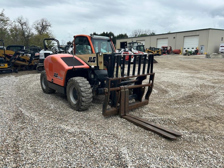 2015-jlg-g5-18a-image-6
